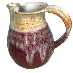 Studio Art Stoneware Ceramic Pottery 5" Pitcher Hand Thrown Pinch Spout Signed